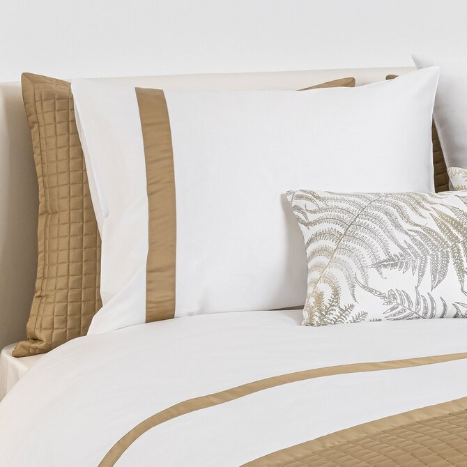 Housse de couette Dommelin Listra Satin 300TC Blanc-Bronze 240x200/220 cm Housse de couette Dommelin Listra Satin 300TC Blanc-Bronze 240x200/220 cm