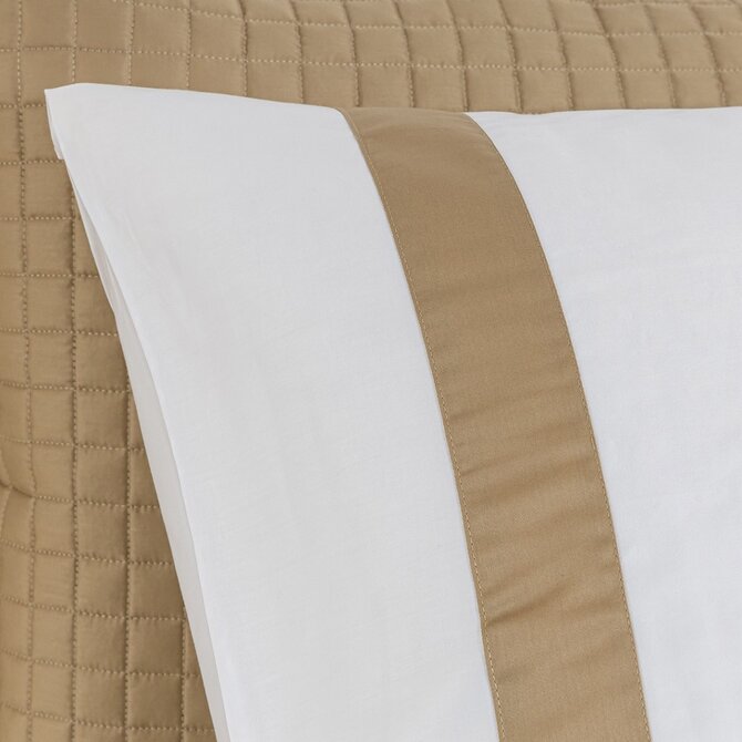 Housse de couette Dommelin Listra Satin 300TC Blanc-Bronze 240x200/220 cm Housse de couette Dommelin Listra Satin 300TC Blanc-Bronze 240x200/220 cm