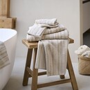 Pip Studio Serviette Pip Studio à motif géométrique Sable 55x100 cm