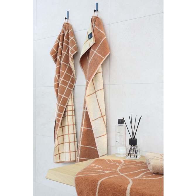 Cawo Atelier Allover print Serviette de douche 70/140 cuivre Cawo Atelier Allover print Serviette de douche 70/140 cuivre