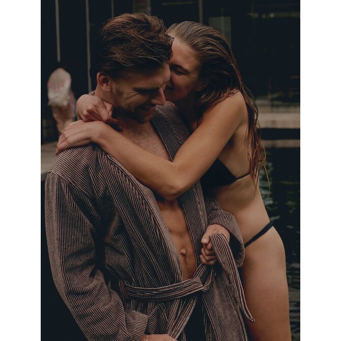 Vandyck Badjas  Antonio Small dark chocolate