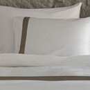 Dommelin Dommelin Housse de couette Listra Satin 300TC Blanc Muscade 140x200/220cm