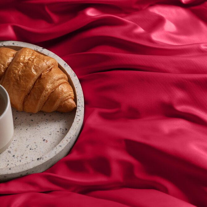 Dommelin Drap Uni Satin 300TC 579 Cerise 240x270 cm