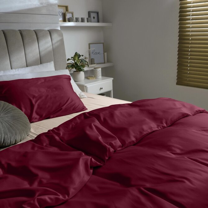 Dommelin Laken Uni Satijn 300TC 580 Rosso 160x270 cm