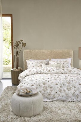 Riviera Maison Dekbedovertrek Flowing Flowers - Zand 200x200/220 cm