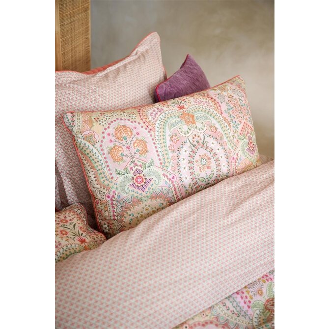 Pip Studio Jabali Flower Quilted Cushion - Koraalrood 45x70 cm
