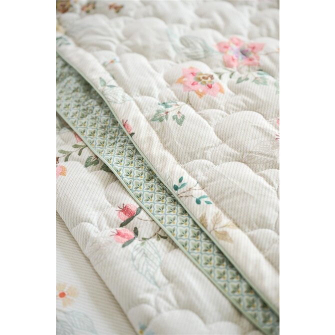Pip Studio Kili Flower Quilt - Wit 150x200 cm Pip Studio Kili Flower Quilt - Wit 150x200 cm