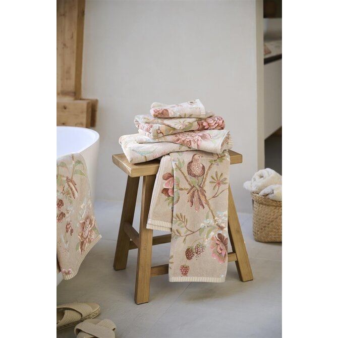 Pip Studio Secret Garden handdoek Khaki 55x100 cm Pip Studio Secret Garden handdoek Khaki 55x100 cm