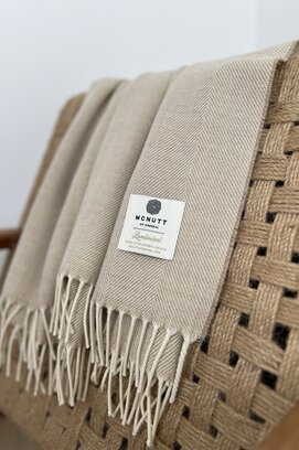 McNutt of Donegal plaid lambswool 140x200 Basswood