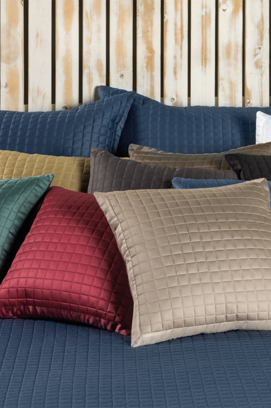 Dommelin housse de coussin décorative Chicago Satin 300TC Coquille 40x40