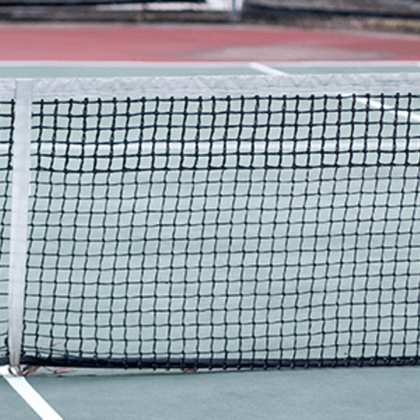 tennisnet, volgens I.T.F. en K.N.L.T.B. normeringen en maatvoeringen