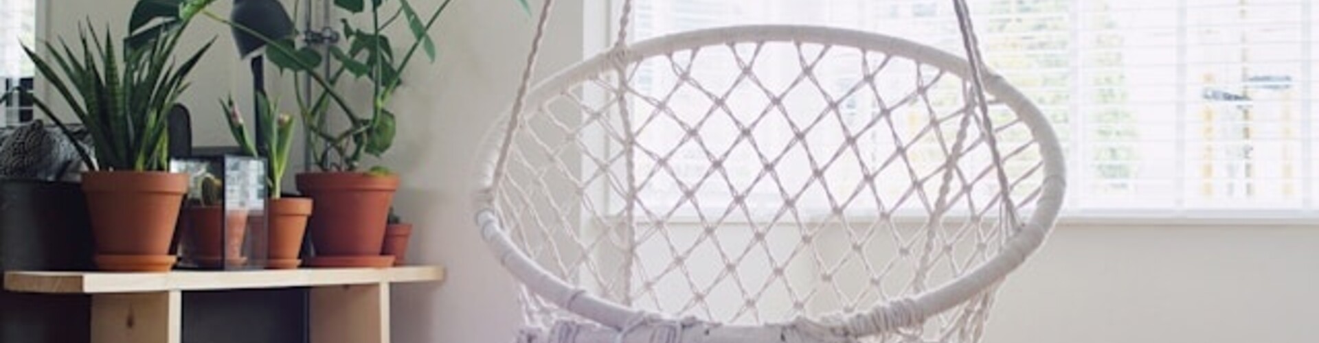Hangstoel ophangen aan een houten balk: het ultieme stappenplan, met tips en tricks!