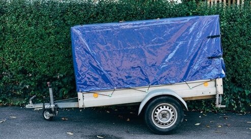 De vijf voordelen van een afdekzeil voor je aanhanger