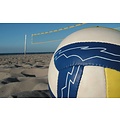 Beachvolley net, voorzien van fiberstokken en spanlijnen