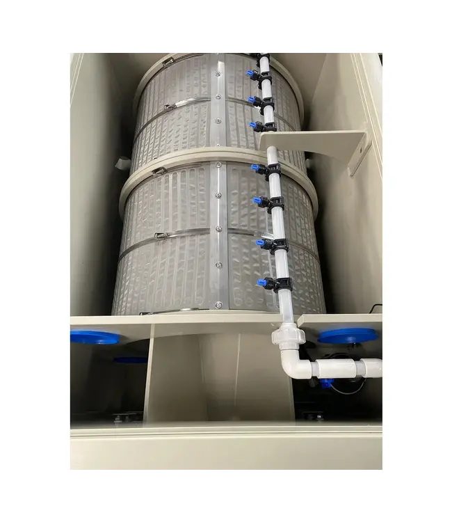 Makoi PondFiltration Drum 100 Pro trommelfilter ✅ Capaciteit om 100m3 per uur te verpompen ✓8x 110mm inlaten ✓Koi filter ✓Oase Spoelpomp