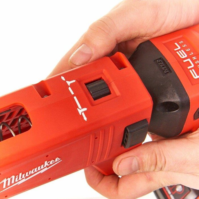 MILWAUKEE M18 FSGC GIPSPLAATSCHROEVENDRAAIER