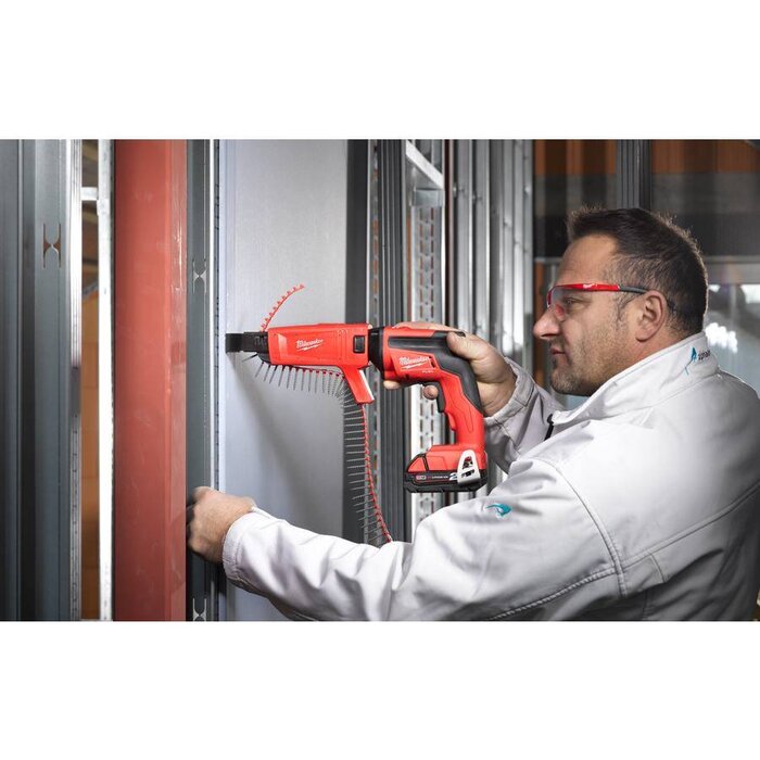MILWAUKEE M18 FSGC GIPSPLAATSCHROEVENDRAAIER