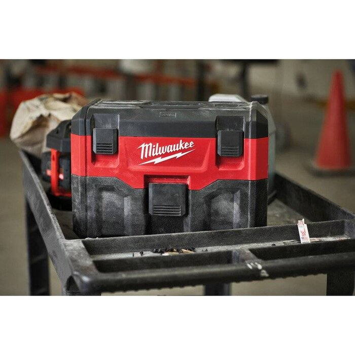 MILWAUKEE M18 VC2 NAT/DROOG ZUIGER