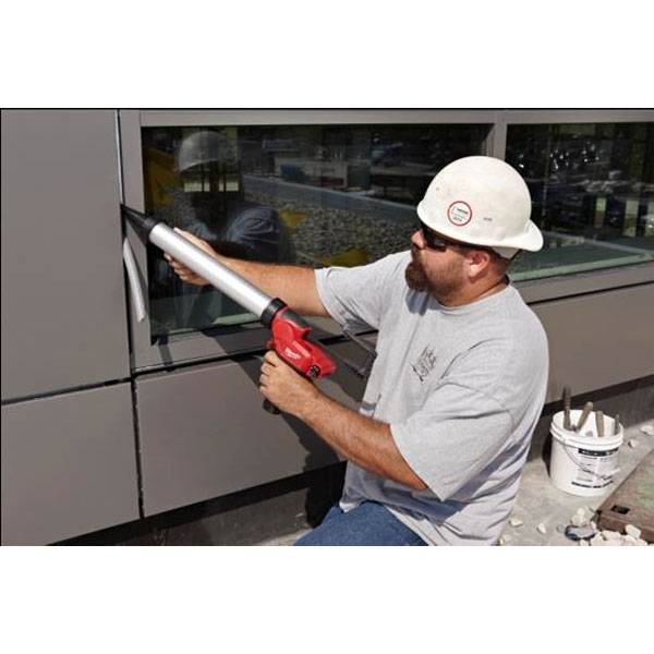 MILWAUKEE M12 PCG/600A-0 subcompactkit-/lijmpistool met 600 ml patroonhouder