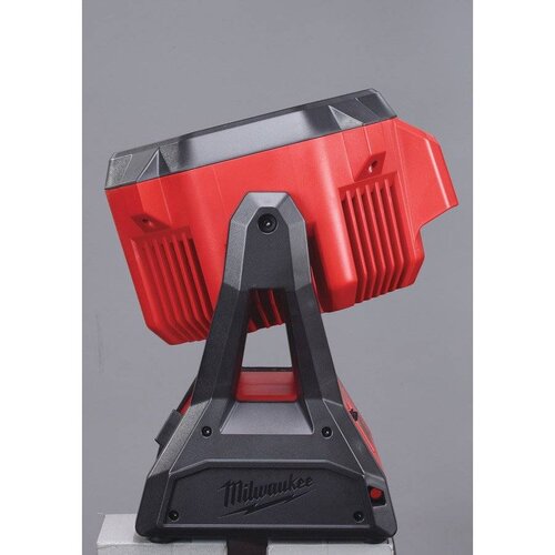 MILWAUKEE M18 AF VENTILATOR