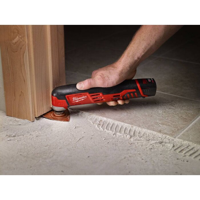 MILWAUKEE C12 MT subcompactmultitool