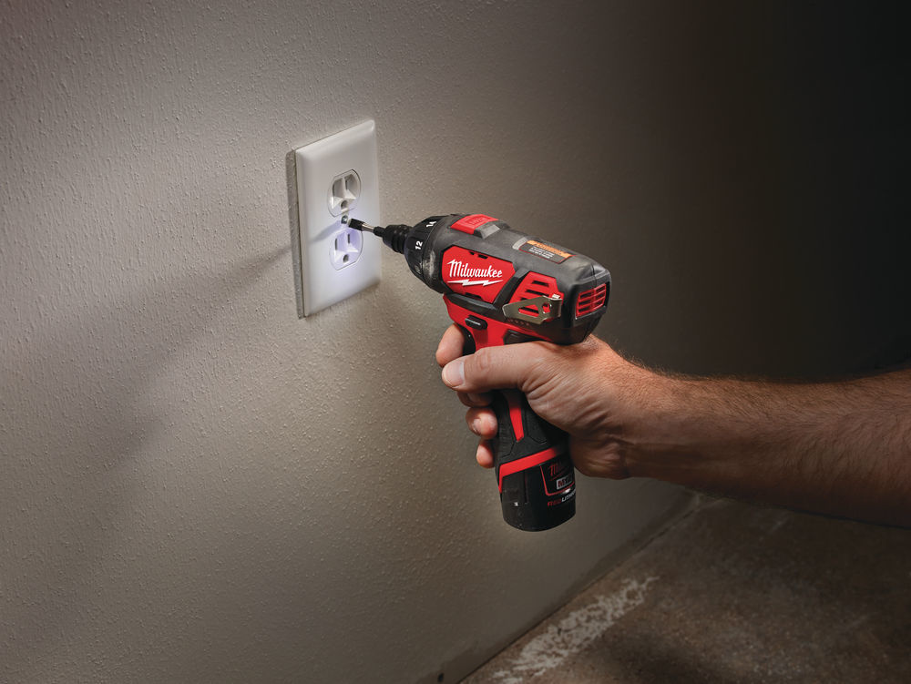 MILWAUKEE M12 BSD 1-TOERIGE SUBCOMPACTSCHROEVENDRAAIER
