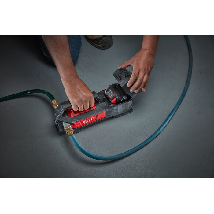 MILWAUKEE M18 BTP accu waterpomp