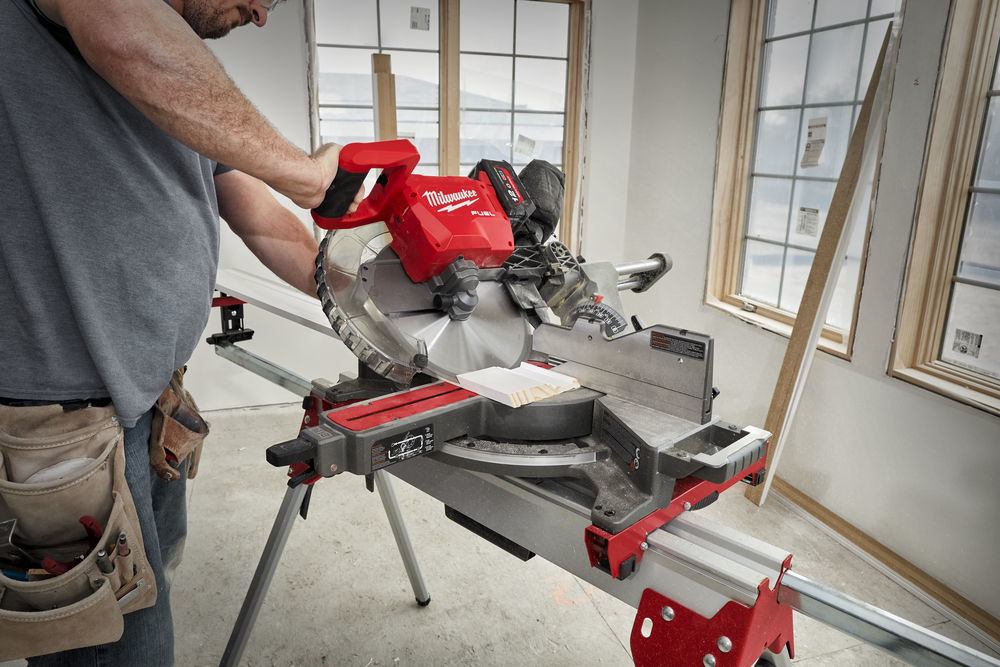 MILWAUKEE M18 FMS305 FUEL ONE-KEY 305 mm afkortzaagmachine