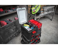 MILWAUKEE PACKOUT Hard cooler