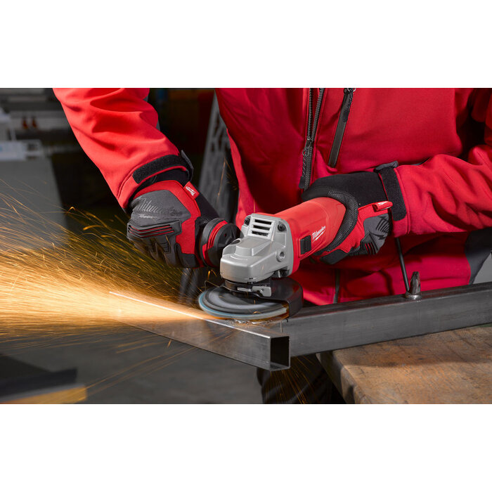 MILWAUKEE  AGV 10-125EK Haakse slijpmachine 125 mm 1000 Watt AVS handvat