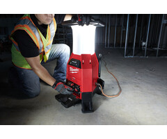 MILWAUKEE M18 ONESLDP ONE-KEY LED compacte lamp/lader