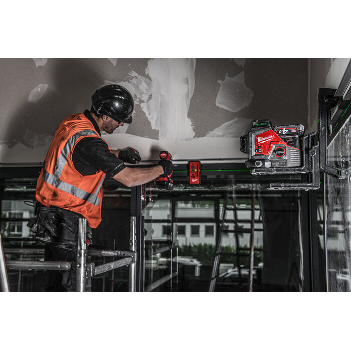 MILWAUKEE M12 3PL  DRIEDIMENSIONALE LASER