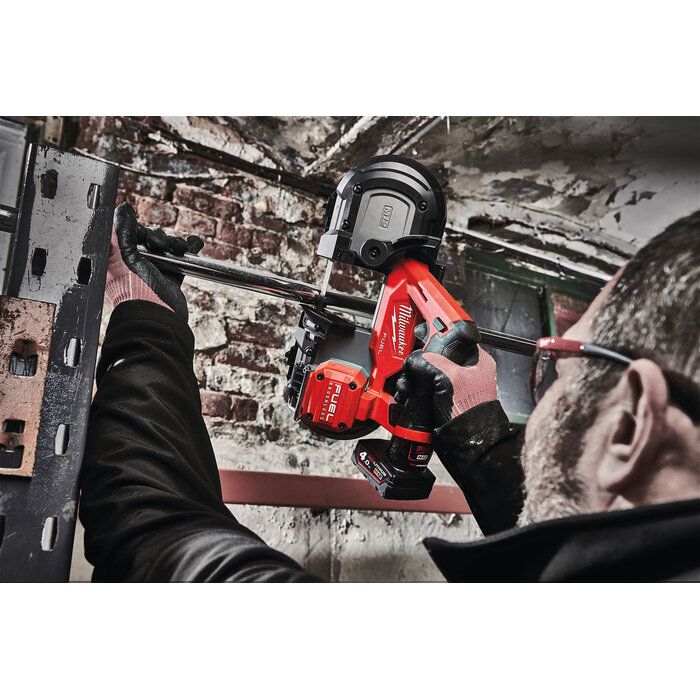 MILWAUKEE M12 FBS64 BANDZAAG MET 64 MM ZAAGCAPACITEIT