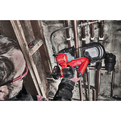 MILWAUKEE M12 FBS64 BANDZAAG MET 64 MM ZAAGCAPACITEIT