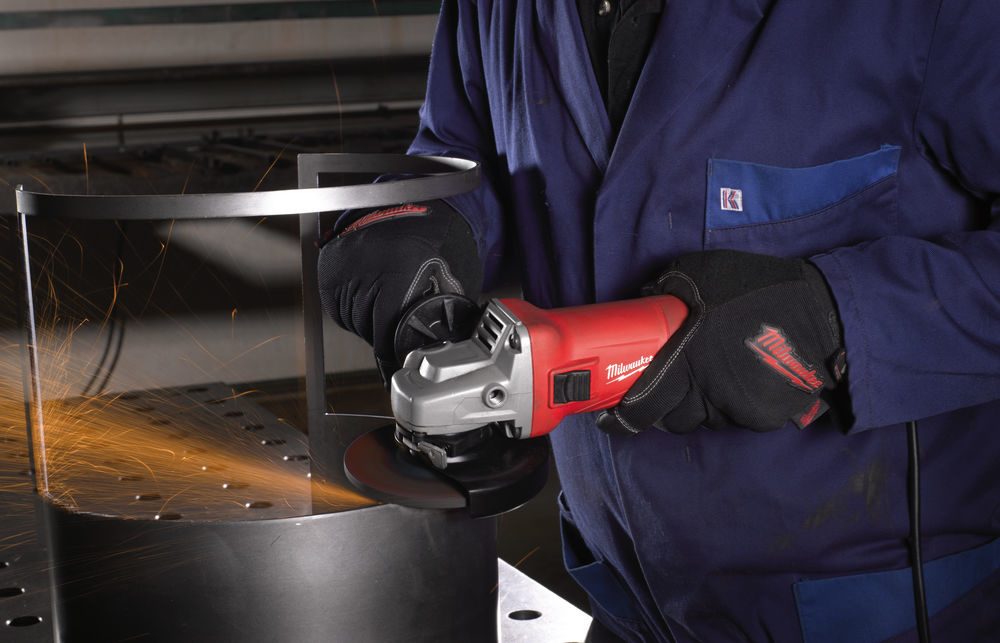 MILWAUKEE AG 10-125 EK Haakse slijpmachine 125 mm 1000 Watt