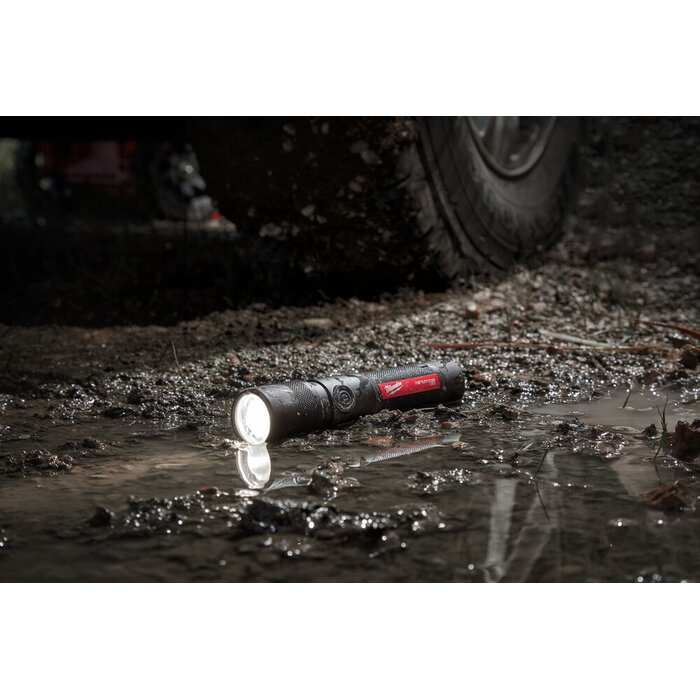 MILWAUKEE L4 TMLED-301 USB OPLAADBARE ZAKLAMP MET DRAAIFOCUS 1100 LUMEN