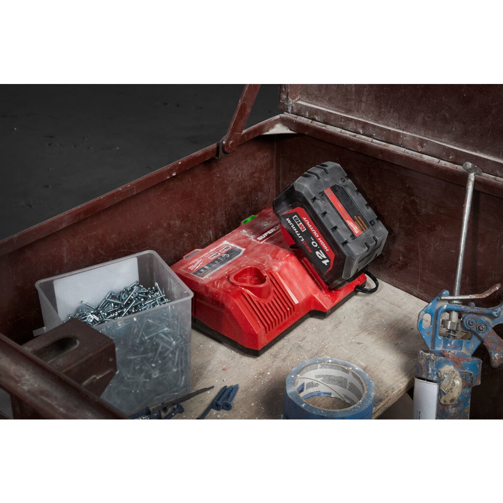 MILWAUKEE M12-18 SC  Super lader