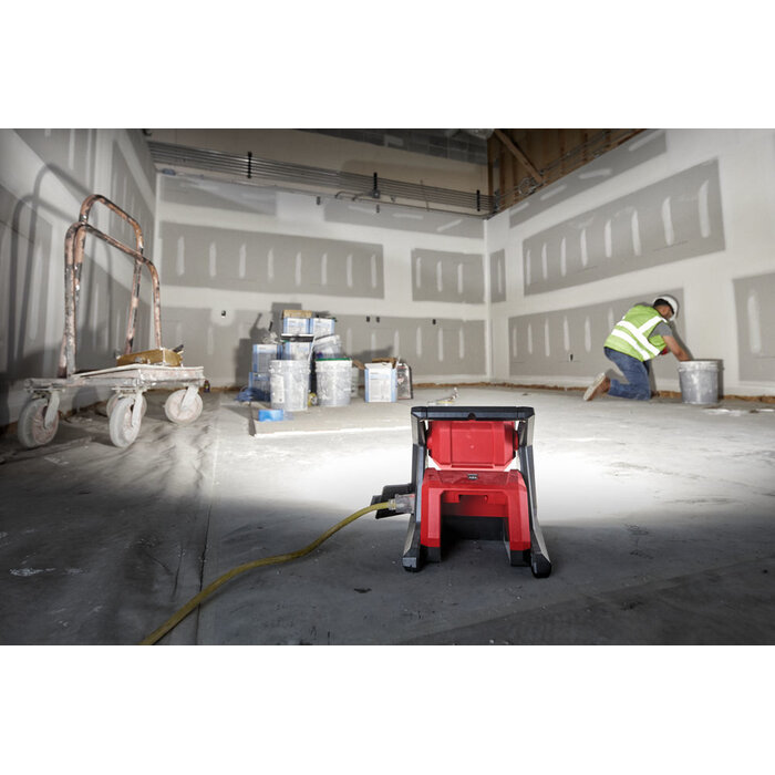 MILWAUKEE M18 HOAL high output area lamp