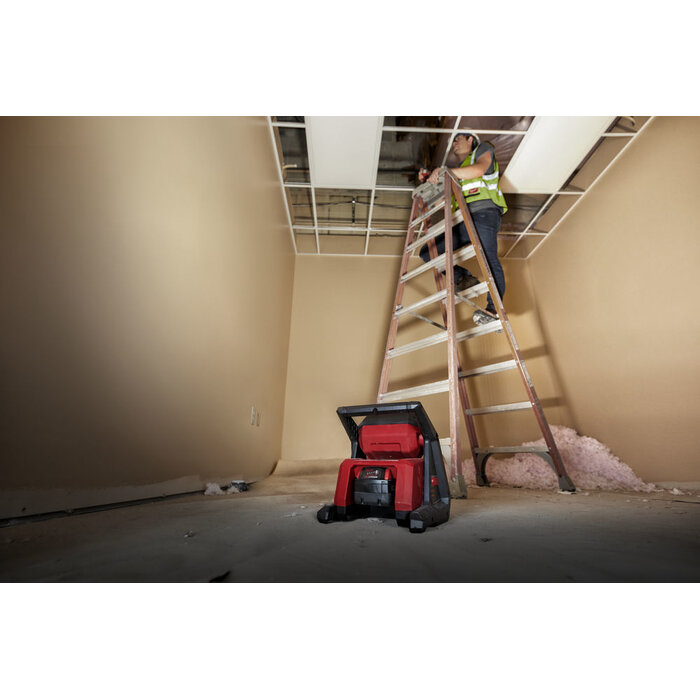 MILWAUKEE M18 HOAL high output area lamp