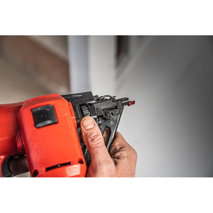 MILWAUKEE M18 FN16GA AFWERKINGSTACKER 16 GA