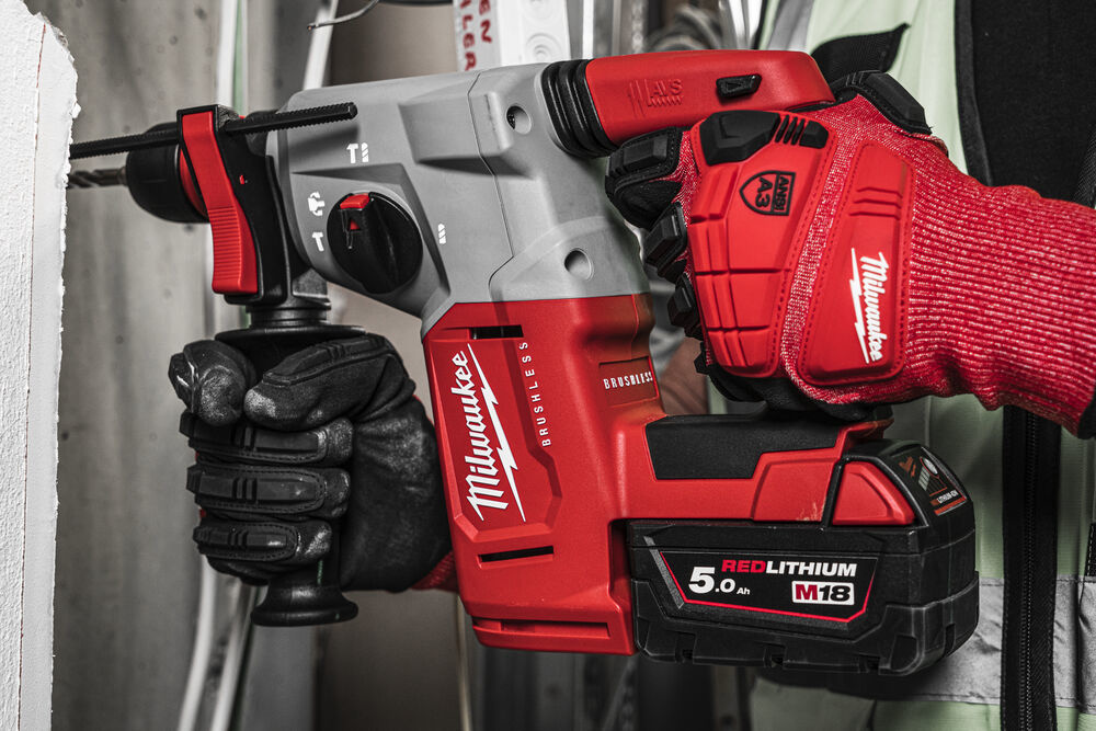 MILWAUKEE M18 BLHX Koolborstelloze 4-standen SDS-PLUS hamer met FIXTEC