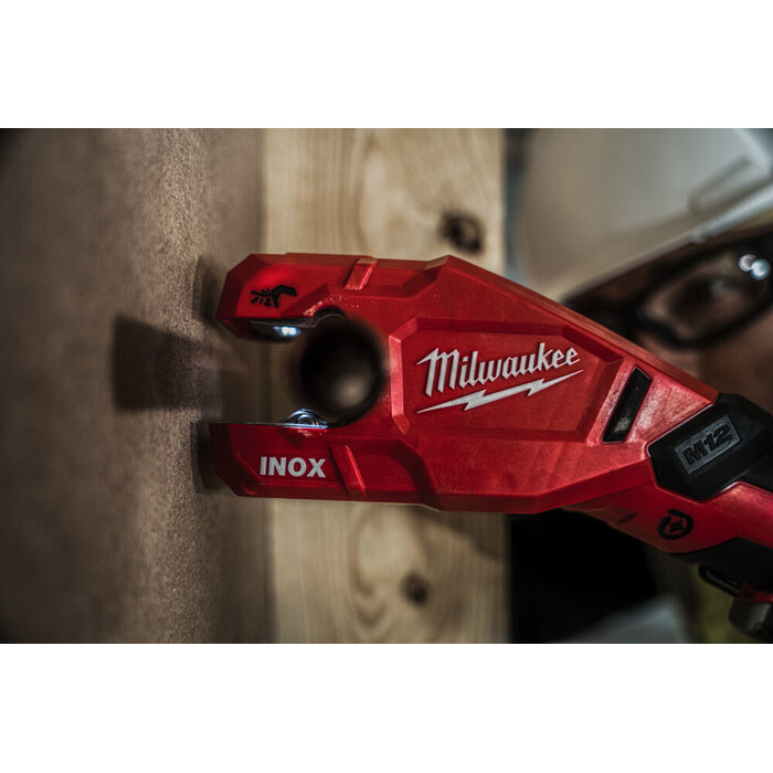 MILWAUKEE M12 PCSS RAPTOR™ PIJPSNIJDER ROESTVAST STAAL
