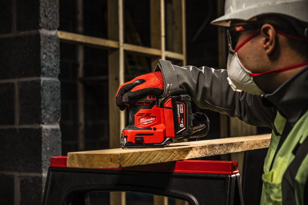 MILWAUKEE M18 BQSS Vlakschuurmachine 1/4˝