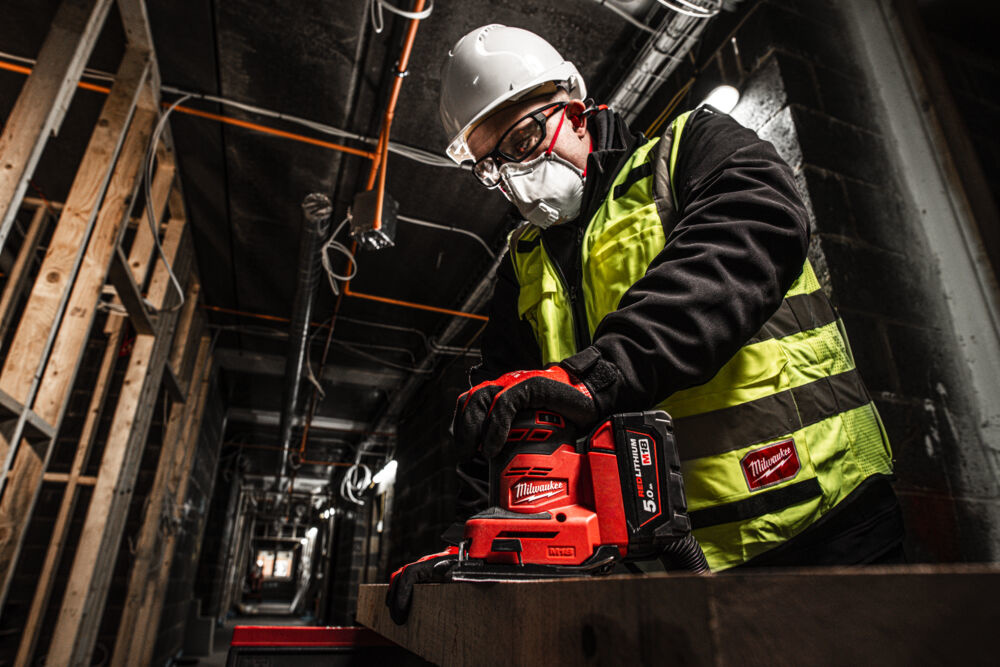 MILWAUKEE M18 BQSS Vlakschuurmachine 1/4˝