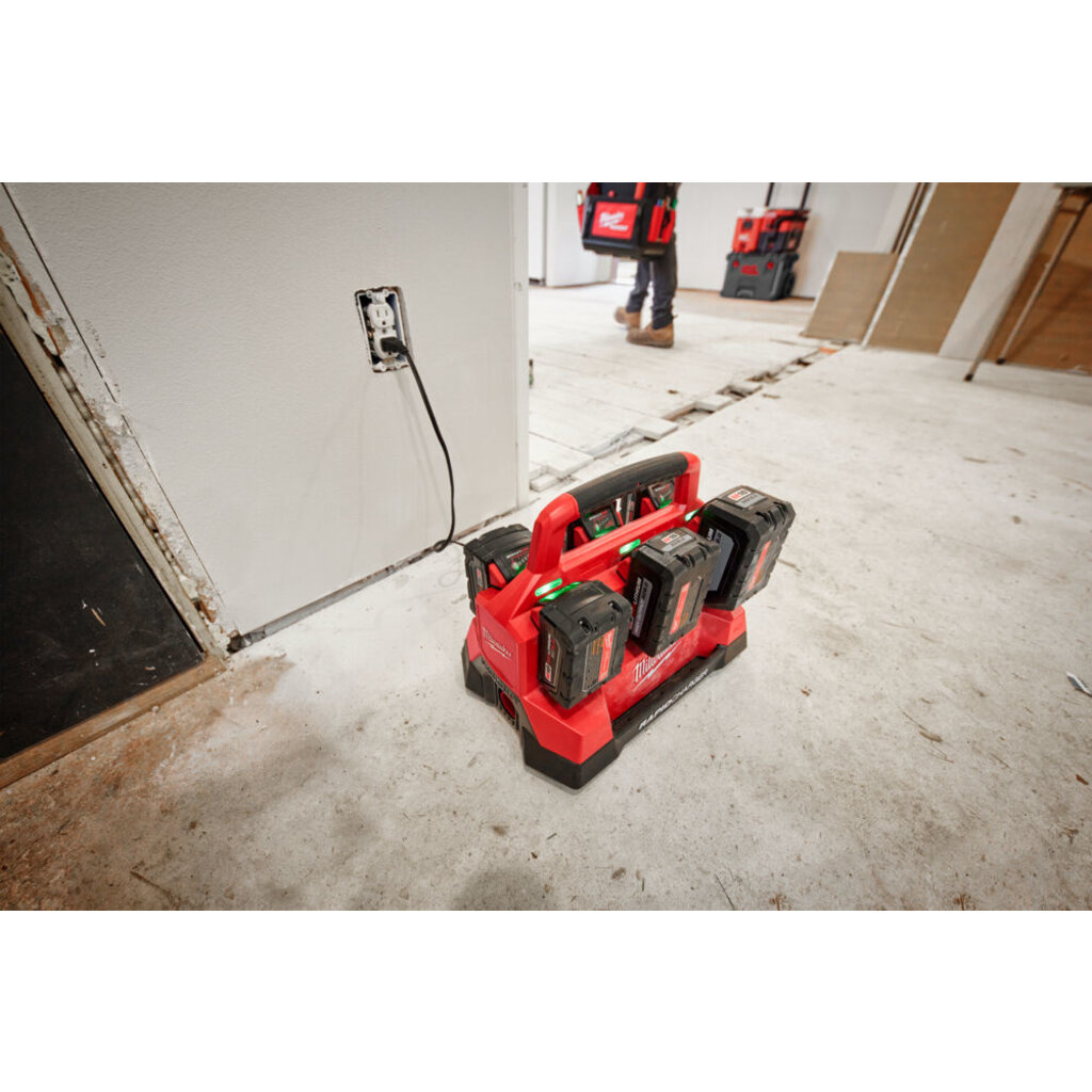 MILWAUKEE M18 PC6 EU PACKOUT compatibele lader voor 6 accu's
