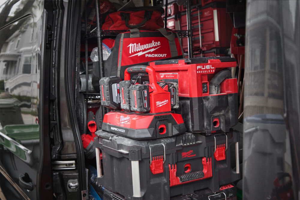MILWAUKEE M18 PC6 EU PACKOUT compatibele lader voor 6 accu's