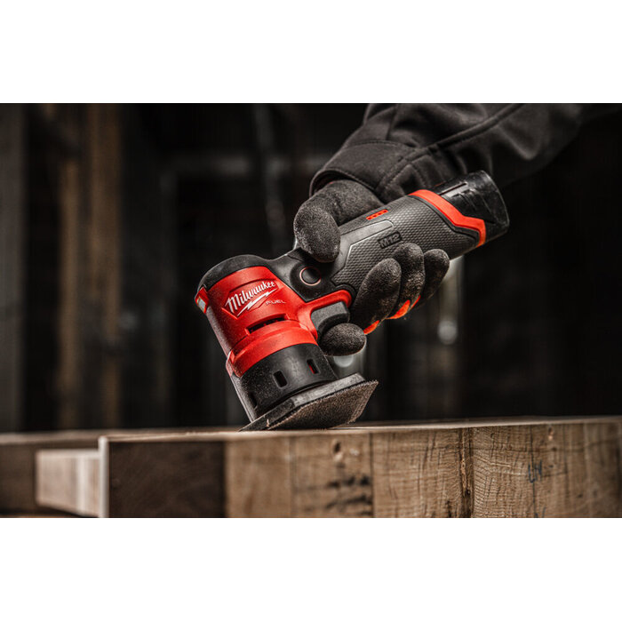 MILWAUKEE M12 FDSS SUBCOMPACTE DELTA SCHUURMACHINE
