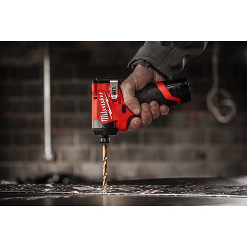 MILWAUKEE M12 FID2 SLAGSCHROEVENDRAAIER ¼″