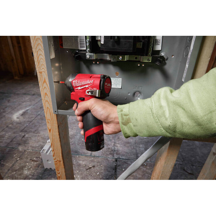MILWAUKEE M12 FID2 FUEL ¼″ compacte hex slagschroevendraaier