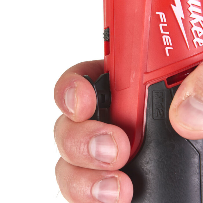 MILWAUKEE M12 FIR38LR SUBCOMPACTE VERLENGDE RATELSLEUTEL ⅜″